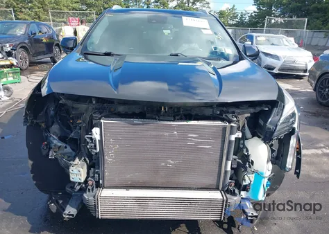 2019 Cadillac Xt4 Premium Luxury z USA, uszkodzony, nr VIN 1GYFZDR44KF150474